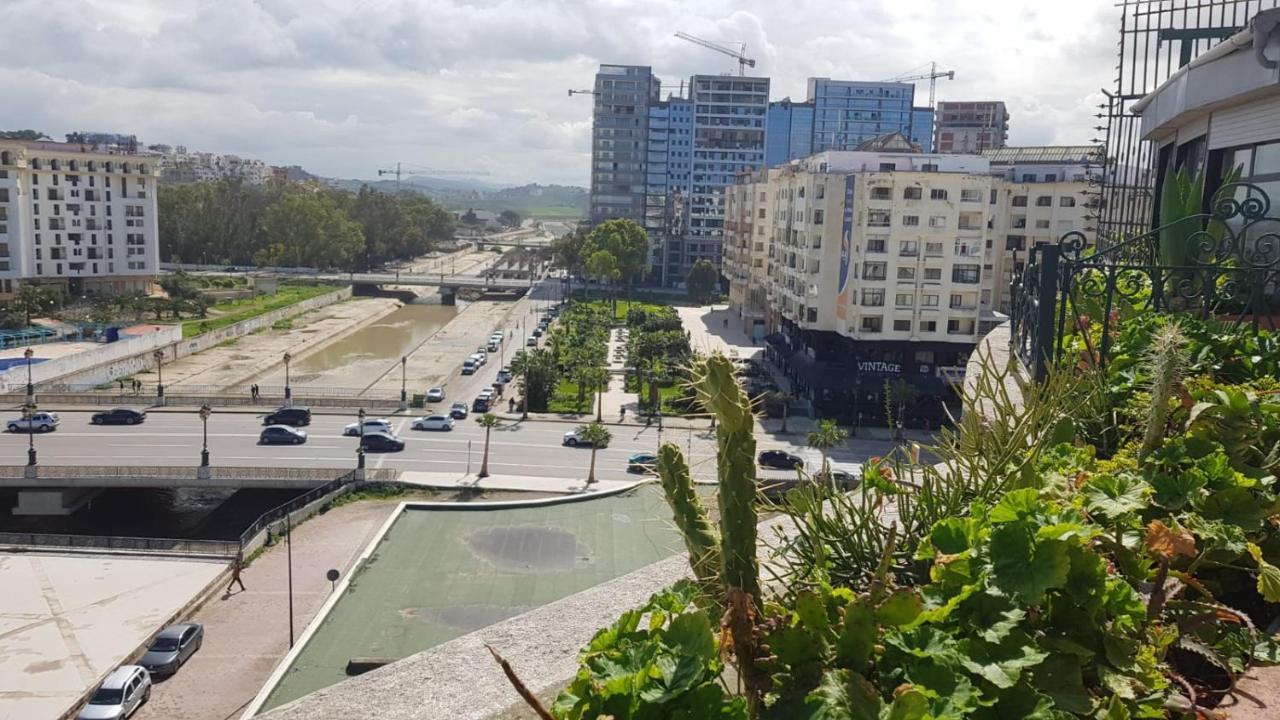 Appartement bord de mer et piscine Tanger Eksteriør bilde
